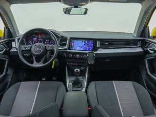 Audi A1 Sportback 25 TFSI Pro Line Zwart dak | Carplay Navigatie | Sportstuur / 17
