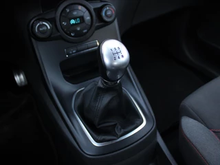 Ford Fiesta 1.0 EcoBoost ST Line Climate/Cruise Control, Parkeersensoren, Voorruitverwarming / 12