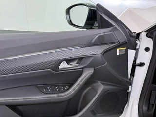 Peugeot 508 1.6 HYbrid GT PHEV| AFNEEMBARE TREKHAAK| PANO| ELEKTRISCHE ACHTERKLEP| ACHTERUITRIJCAMERA| RIJKLAAR GELEVERD INCL. 12 MND BOVAG GARANTIE| DODE HOEK SENSOR| / 18