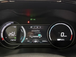 Kia e-Niro DynamicPlusLine 39 kWh SOH 93,8% | Trekhaak |Schuif/Kanteldak | Camera | Stoel/Stuurverwarming / 19