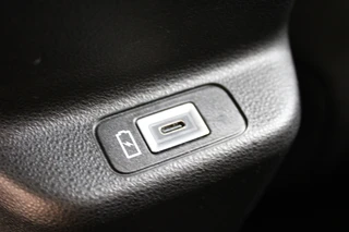 Jeep Avenger 1.2 Longitude  | JBL Audio | Adaptieve cruise | Keyless / 50