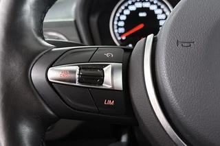 BMW X1 xDrive25e M Sport Stoelverwarming LED Sportstoelen Navi / 29