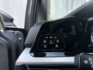 Volkswagen Golf Variant 1.0 TSI Life Business Alcantara Sfeerverlichting Camera Navigatie / 24