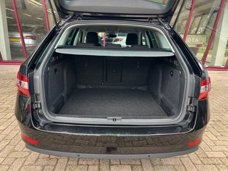 Škoda Superb Combi 1.5 TSI ACT Business Edition Plus  | Trekhaak | ACC | Carplay | Navi | Stoel/Stuurverw. | Sfeer | / 41