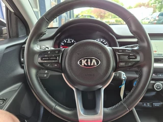 Kia Stonic 1.0 T-GDI DYNAMIC LINE Camera, Carplay, Zwart dak, Navi, Cruise controle, ALL IN prijs! / 19