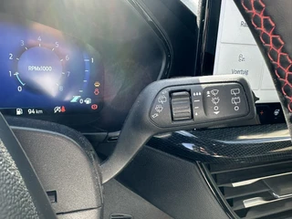 Ford Focus 1.0 EcoBoost Hybrid ST Line X  | Adapt. Cruise | Apple/Android | Stuur- en stoelverwarming | Keyless | PDC v+a incl. camera / 26