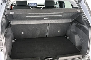 Jeep Avenger 1.2 e-Hybrid Altitude JBL Keyless Elektrische Achterklep / 10