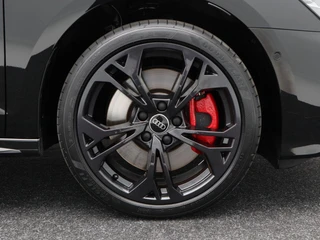 Audi A3 Sportback 45 TFSi 272 Pk e S-line Competition | Trekhaak | Stoelverwarming | Adaptive Cruise | Half Leer | Camera | Carplay | 18 Inch | 28.601 Km !! / 9