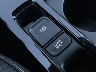 Kia XCeed 1.5 T-GDi DynamicPlusLine Automaat | Navi | Clima | Camera | Stoel/-Stuurverwarming | Afneembare Trekhaak | Elektr. Achterklep | Adaptieve Cruise | Keyless Entry / 24
