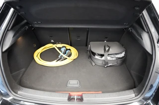 Mercedes-Benz A-Class 250 e Star Edition LIMITED ACC PDC Panoramadak Sfeerverlichting AMG NAP / 22