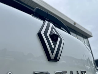 Renault Captur 1.6 E-Tech Full Hybrid 145 Techno  | Stoel+Stuurverwarming | Climate Control | Draadloze Telefoonlader | Camera + Sensoren | Two-Tone | Apple CarPlay/Android Auto / 44