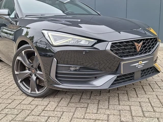 CUPRA Leon Sportstourer 1.4 e-Hybrid PHEV 245pk VZ * Navigatiesysteem * AUTOMAAT * Stoelverwarming * Virtual Cockpit * / 29