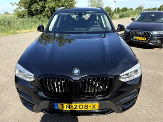 BMW X3 sDrive18d 150pk High Executive  Leer, Navi, Trekhaak / 18