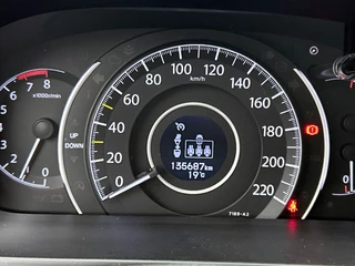 Honda CR-V 2.0 S | Cruise control | Stoelverwarming | Navigatie | Camera | Trekhaak / 16