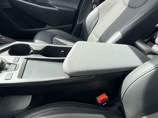 Kia EV6 77.4 kWh  | Afn. Trekhaak | SOH 100% | Half Leder | Adapt. Cruise | Stoel- en stuurverwarming | Apple/Android / 29