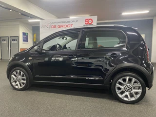 Volkswagen Up! 1.0 cross up! BlueMotion/ Nederlandse auto/ 5 deurs/ Parkeersensoren voor en achter/ Bluetooth / Airco / 2
