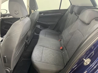 Volkswagen Golf 1.0 TSI Life / 11