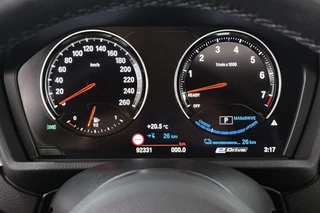 BMW X2 xDrive25e M Sport Panoramadak Head-Up Harman Kardon Elektrische Stoelen / 13