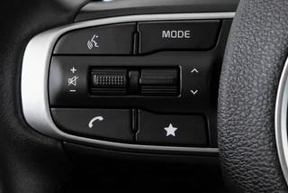Kia Sportage 1.6 T-GDi Hybrid 230PK DynamicLine Adaptive Cruise | Camera | Carplay / 18