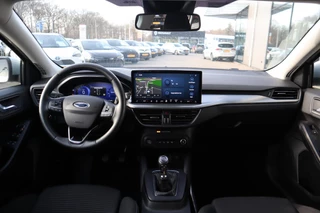 Ford Focus Wagon 125PK HYBRID TITANIUM-X VIRTUAL-COCKPIT B&O AUDIO CLIMA P-SENSOREN 17"LMV LED CAMERA WINTERPACK NL-AUTO / 23