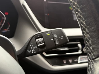 BMW 1 Series 116i Business Edition Zwarte grill | Apple Carplay | DAB+ | PDC V+A / 21