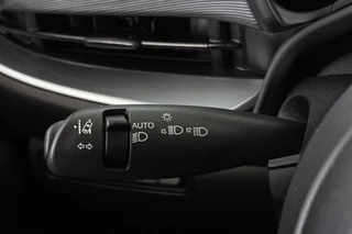 Fiat 500 3+1 Icon 42 kWh Panoramadak Apple CarPlay Camera 16" / 34