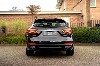 Maserati Levante 3.0 V6 S TwinTurbo AWD GranSport 430 PK Leder Luchtvering 21'' / 9