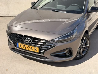 Hyundai i30 Wagon 1.0 T-GDi MHEV Comfort Smart Virtual Camera CarPlay Keyless / 2