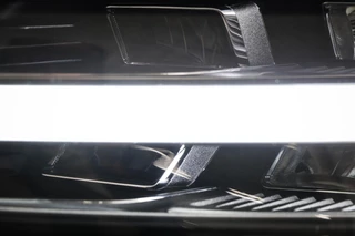 Volvo V60 2.0 T6 Recharge AWD R-Design | PARK ASSIST PACK | DAB | APPLE | VOORRUITVERWARMING | CAMERA / 20