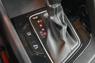 KIA Niro 1.6 GDi Hybrid 141pk DCT6 DynamicLine TREKHAAK / 25