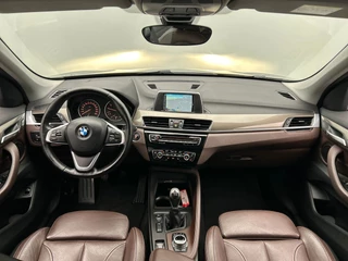 BMW X1 SDrive18i Centennial High Executive | Trekhaak | Leder | Navigatie | Stoelverwarming | Cruise/Control | Climate Control | / 2