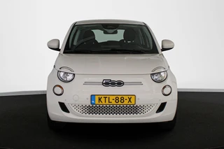 Fiat 500 3+1 Icon 42 kWh SOH 97% Achteruitrijcamera Apple CarPlay Stoelverwarming / 15