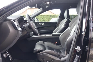 Volvo XC60 T6 Recharge AWD R-Design | Stoelverwarming | Parkeercamera | Panoramadak | Memorystoel | Keyless / 15