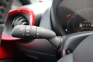 Toyota Aygo X PULSE / 22