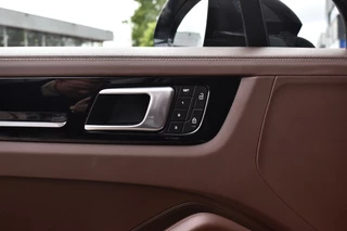 Porsche Cayenne Coupé 3.0 E-Hybrid Platinum Edition SportDesign  | Panorama | Bose | Trekhaak elektr. | Stoelventilatie | 21'' Wielen | / 20