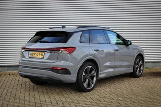 Audi Q4 e-tron 40 Advanced edition 77 kWh // 97,4% SoH | S-line | Panoramadak | Black Optic | Camera | Smartphone pakket | Keyless Advanced / 4