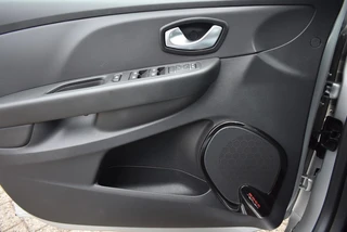 Renault Clio 0.9 TCE LIMITED CARPLAY / DEALER ONDERHOUDEN / 14