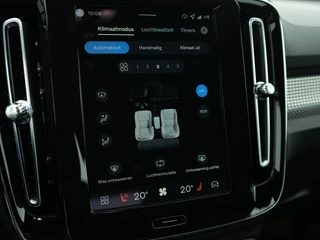 Volvo EX40 SINGLE MOTOR PLUS BLACK EDITION 70 KWH 100% SOH  | Trekhaak | Harman Kardon | Warmtepomp / 47