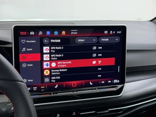 Volkswagen Golf 2.0 TSI GTI 265PK | APPLE CARPL. ADNROID AUTO | ACC | PANORAMA DAK | 360° CAMERA | STOEL/STUUR VERWARMING | / 38