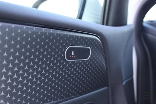 Mercedes B-klasse 200 Luxury Line / Panoramadak / Stuurwielverwarming / Stoelverwarming / 45