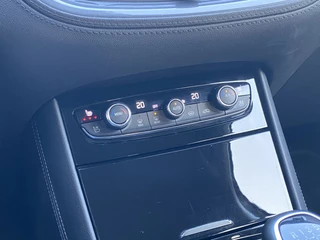 Opel Grandland X 1.2 Turbo Business Executive 130 pk  | 1e eigenaar | dealer onderh. | leder interieur | navigatie | camera | carplay / 26