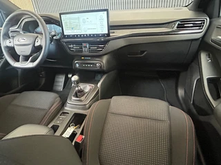 Ford Focus Wagon 1.0 EcoBoost Hybrid ST Line ACC|Applecarplay|Camera|17inch velgen|Dodehoekdetectie / 2