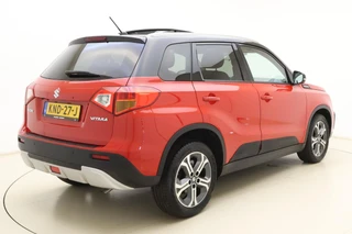 Suzuki Vitara 1.6 High Executive 120pk | Automaat | Navigatie | Panoramadak | Climate Control | Cruise Control Adaptief | Camera | Stoelverwarming / 2