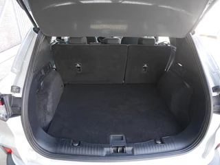 Ford Kuga 2.0 TDCi Titanium | Diesel | Trekhaak | 1900KG trekgewicht | Keyless entry en start | Lichtmetalen velgen | Navigatie | Climate control | Parkeersensoren achter / 11