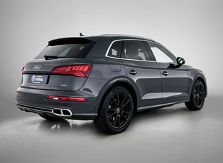 Audi Q5 55 TFSI e quattro Competition S Line | Camera | HeadUp Display | Adaptive Cruise | Stoelverwarming | / 2