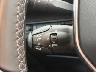 Peugeot 3008 Première 1.2 PureTech 130PK Navigatie, Achteruitrijcamera, Keyless, Elektrische Kofferklep, Trekhaak, Apple Carplay, Android Auto / 23