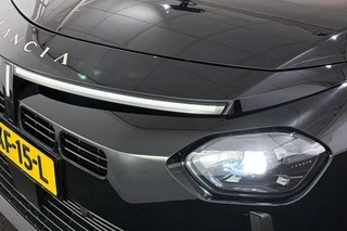 Lancia Ypsilon 1.2 Turbo Hybrid 110pk / 18