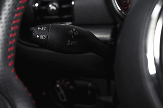 MINI Clubman 2.0 JCW ALL4 Chili  | S/K-Panodak | Adapt. Cruise | Stoelverw. | PDC | Camera | NAV + App.Connect | ECC | Harman Kardon | LM 19" | / 50