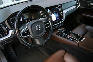 Volvo V60 2.0 T6 TE AWD MomPro / 4