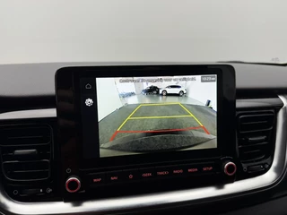Kia Stonic 1.0 T-GDi MHEV DynamicLine Adaptieve Cruise Control | Camera | Navigatie | Carplay&Android / 10
